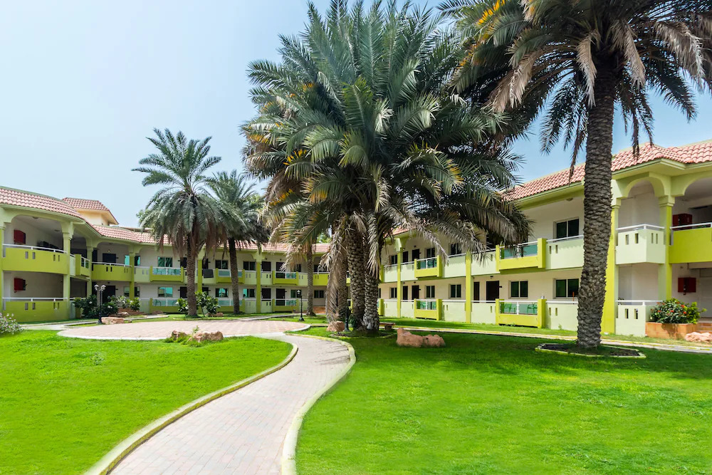 Flamingo Beach Hotel