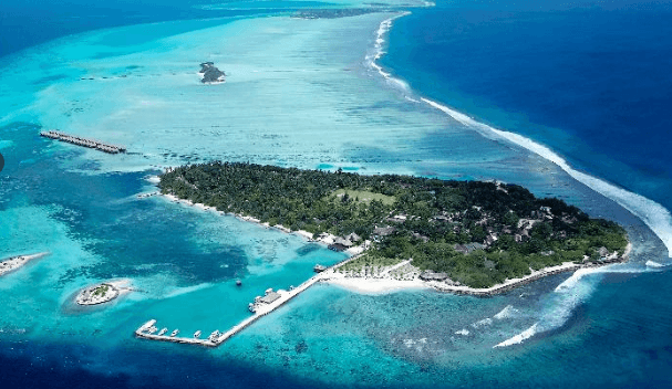 Adaaran Select Hudhuranfushi Resort